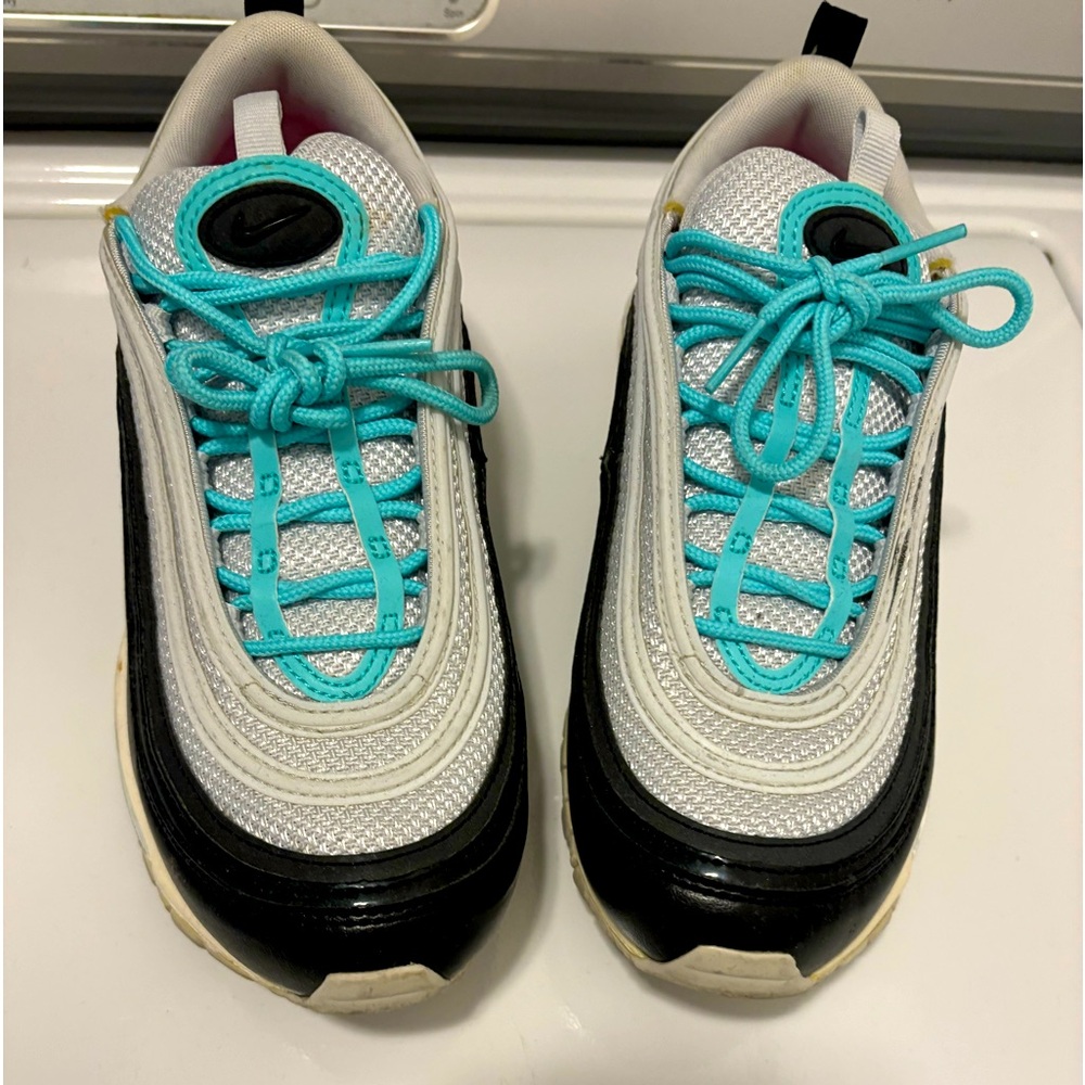 Women’s Air Max Size 9